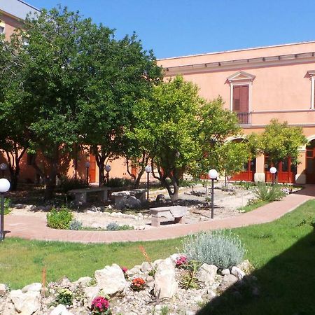 콰르투 산텔레나 Oasi Ottocento B&B 외부 사진