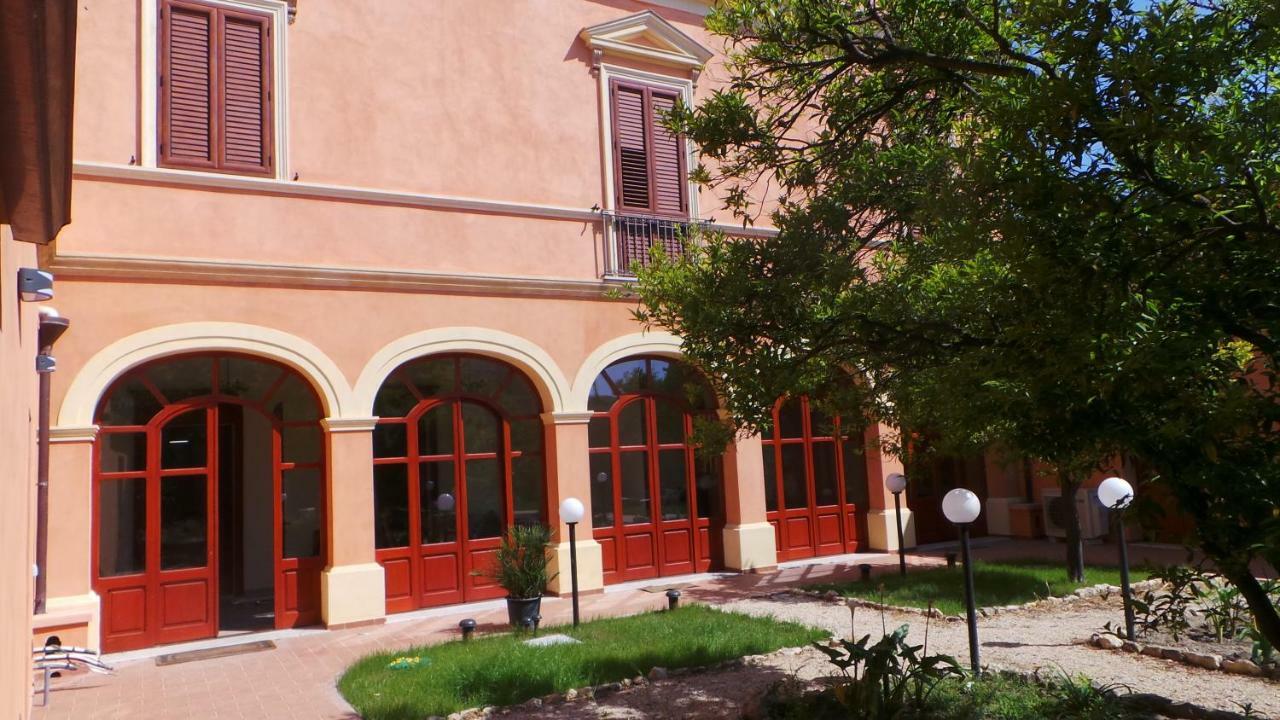 콰르투 산텔레나 Oasi Ottocento B&B 외부 사진