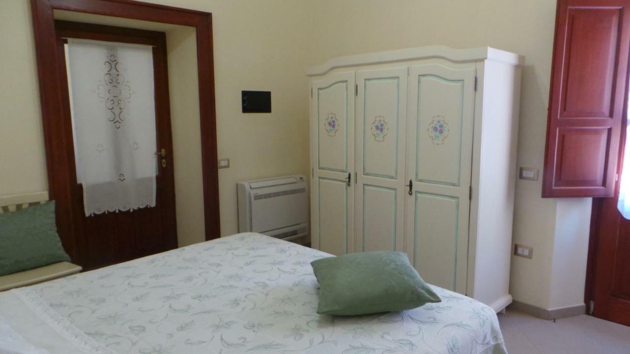 콰르투 산텔레나 Oasi Ottocento B&B 외부 사진