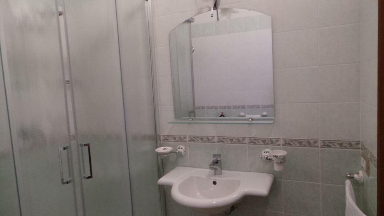 콰르투 산텔레나 Oasi Ottocento B&B 외부 사진
